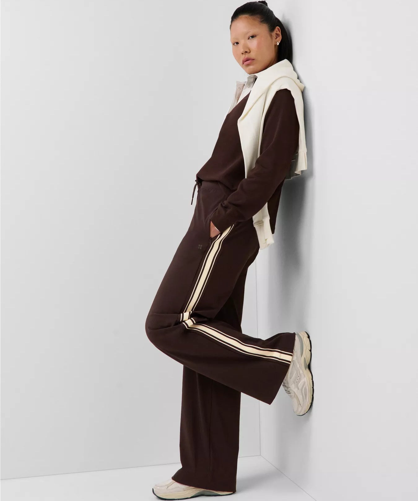 sb10182t_espressobrown_1.webp