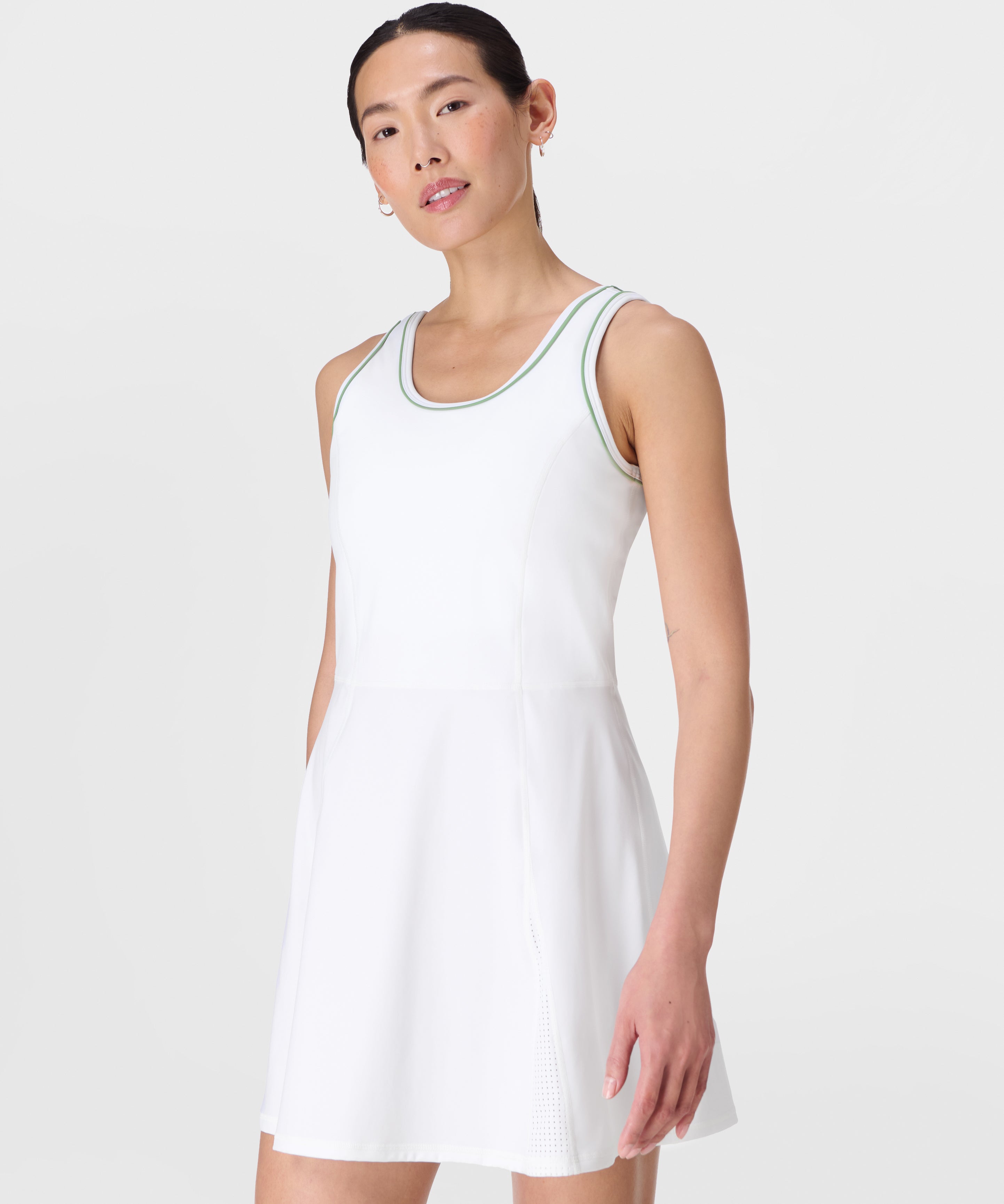 sb10189_white_1.jpg