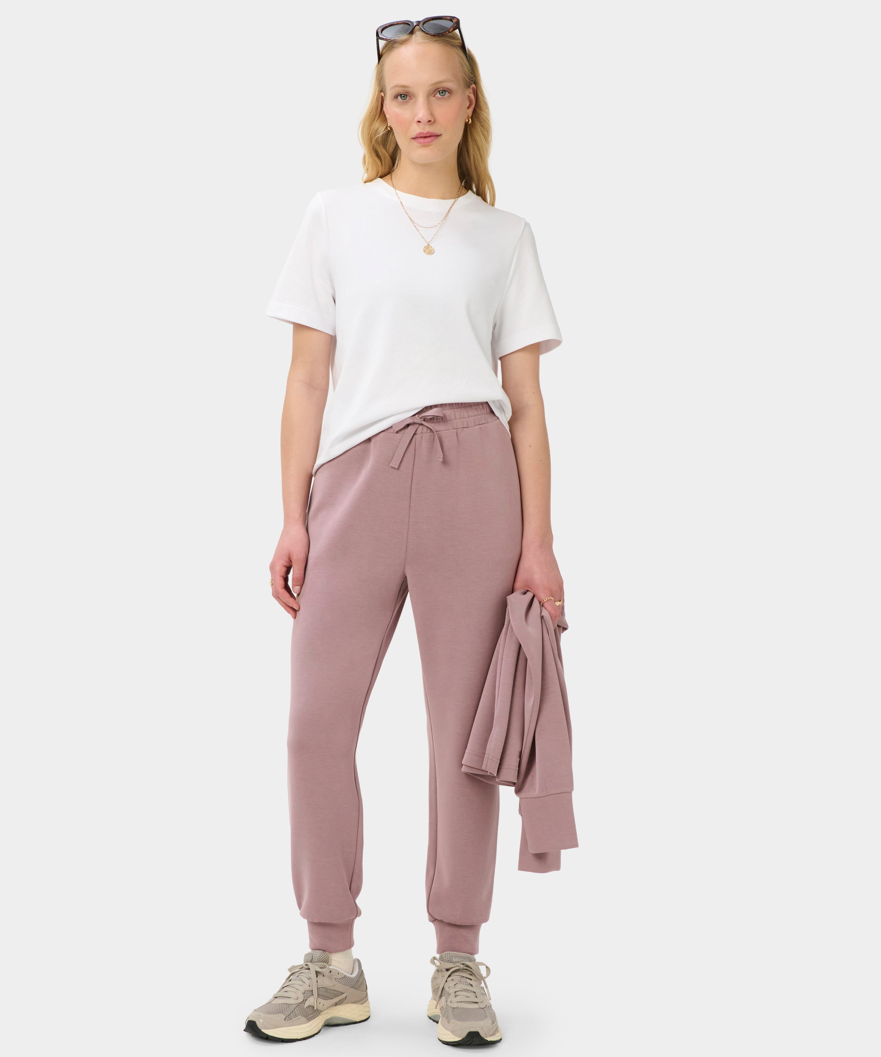 sb10480_duskberrypurple_1.jpg