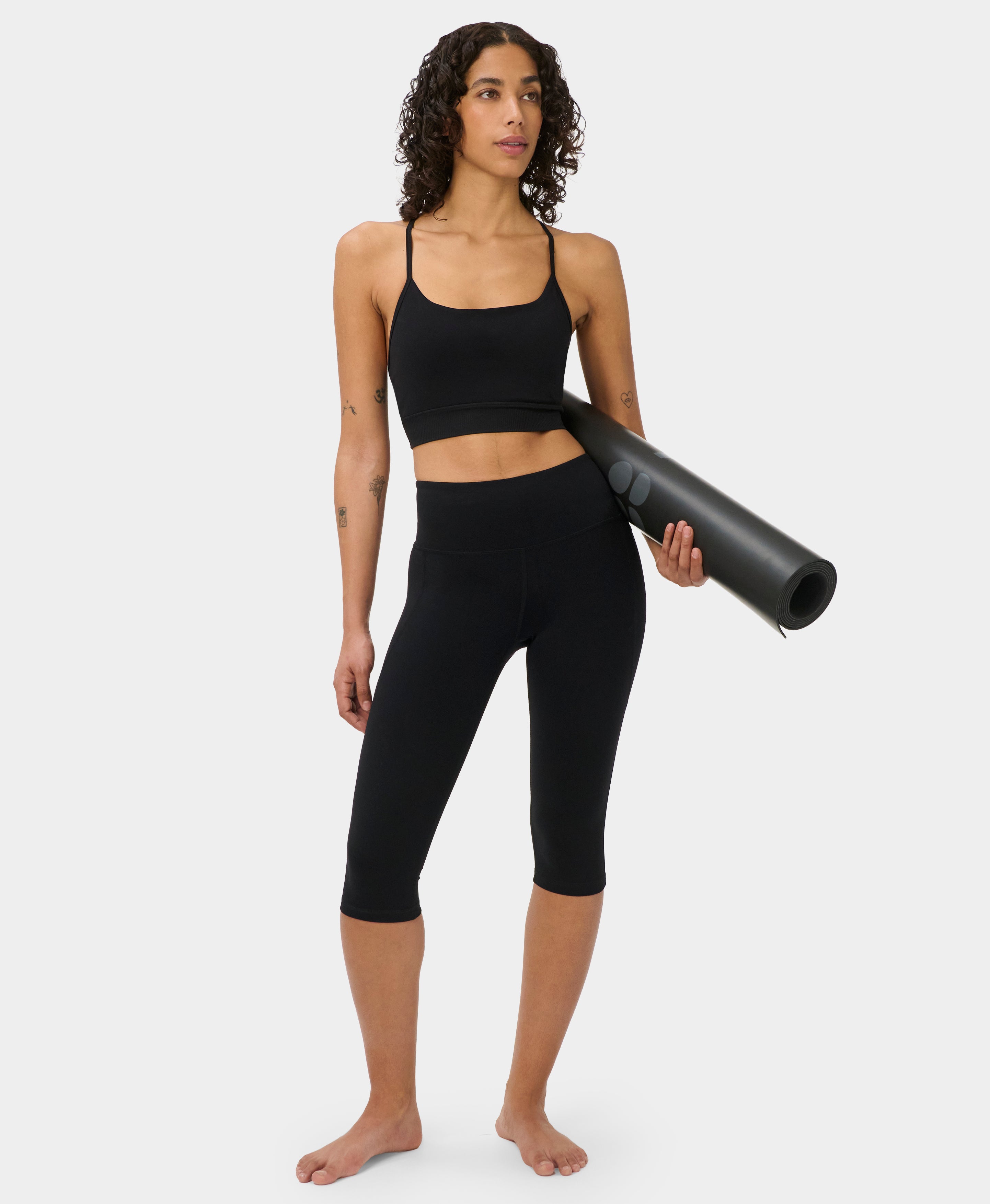 Ultimate Studio Capri Leggings