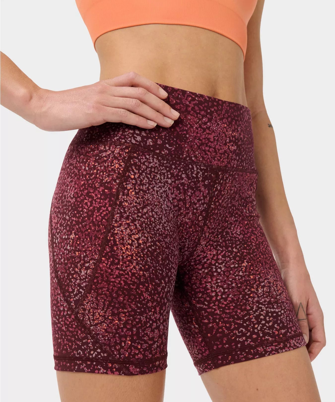 sb4822p_reddotterrainprint_6inseam.webp