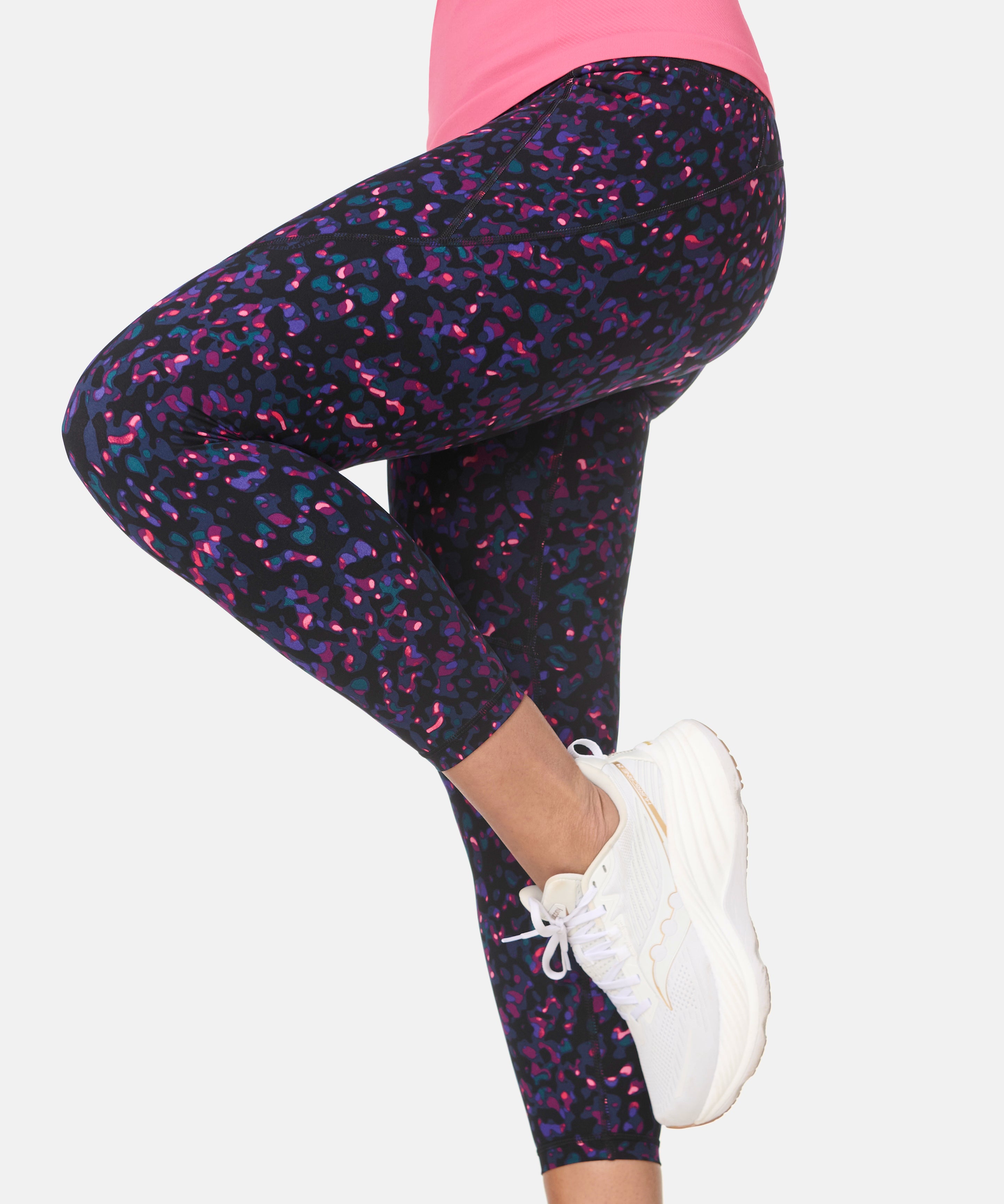 sb5400_blackliquiddabprint_78length.jpg