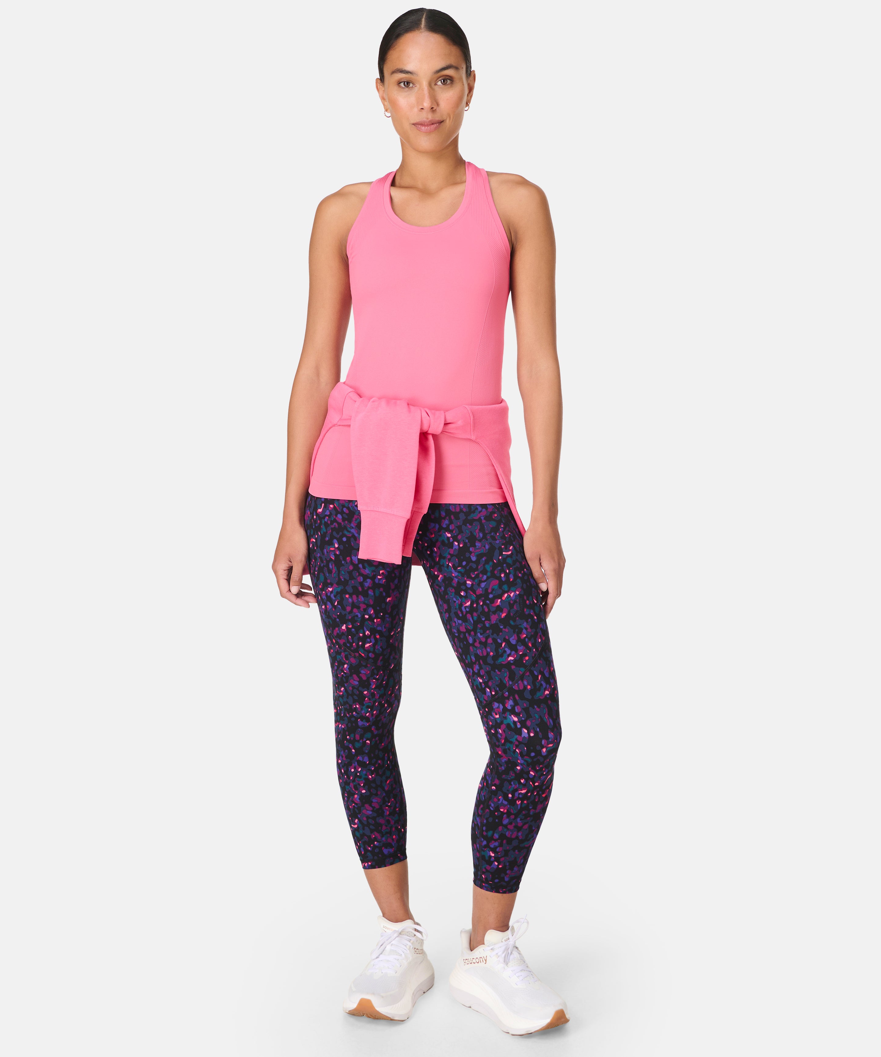 sb5400_blackliquiddabprint_fulllength_4.jpg