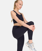 Power 7/8 Embossed Workout Leggings