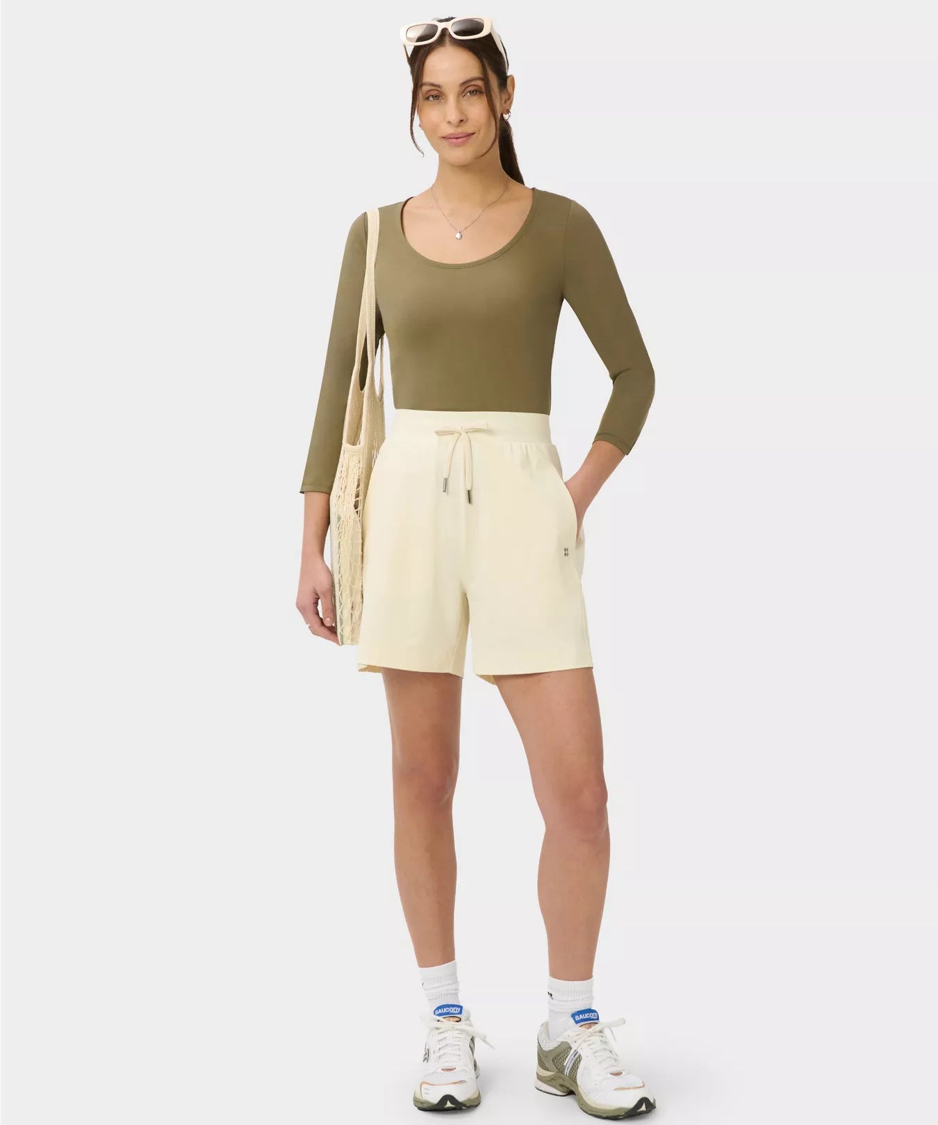 sb7063_wheatbeige_55inseam.webp