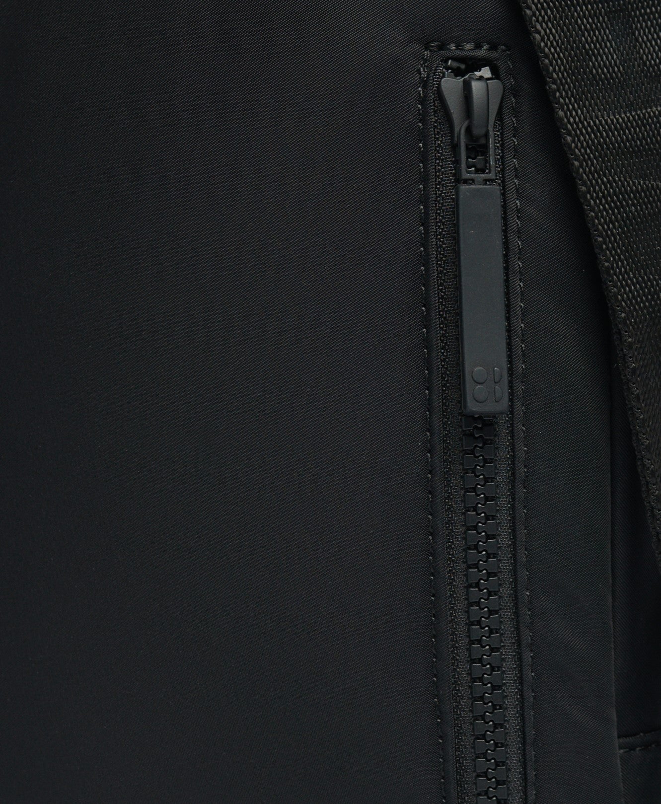 Motion Sling Bag